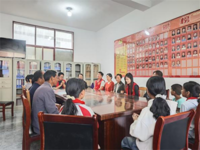 新思想潤澤心田 好家教護(hù)航未來--省委宣傳部深入推進(jìn)鄉(xiāng)村&ldquo;家長(zhǎng)夜校&rdquo;文明實(shí)踐活動(dòng)